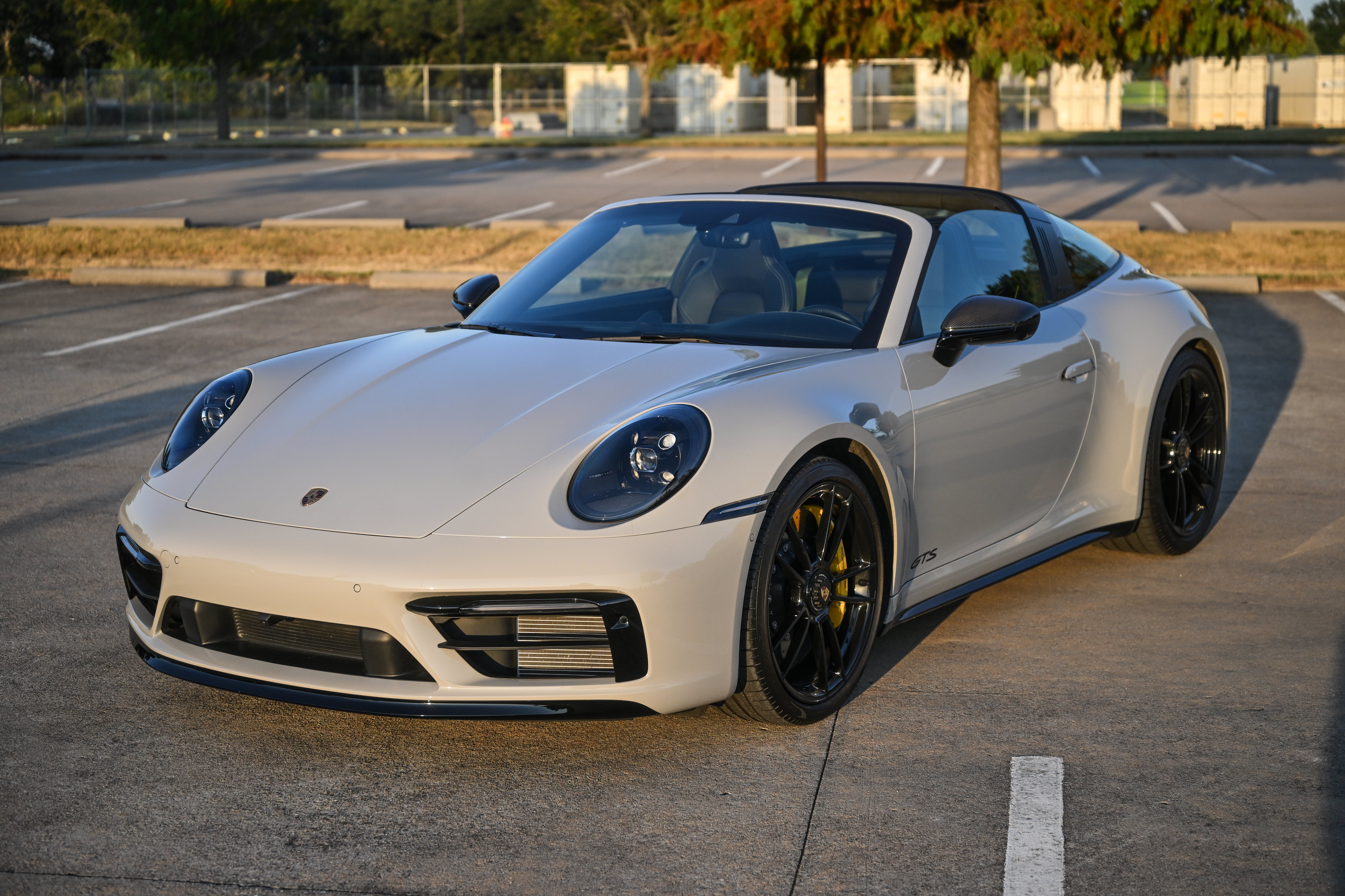 Used 2022 Porsche 911 AWD/4WD image 1
