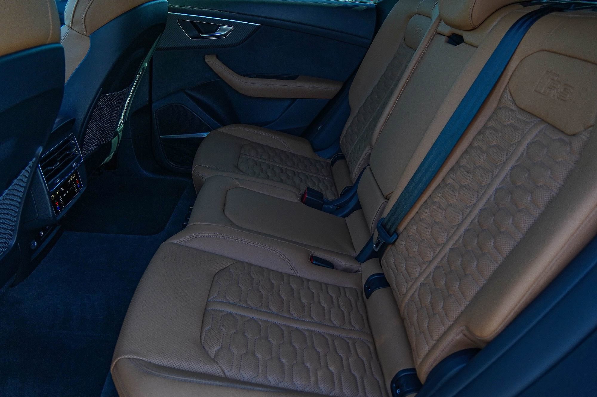 Certified 2023 Audi RS Q8 w/ Black Optic Package image 28