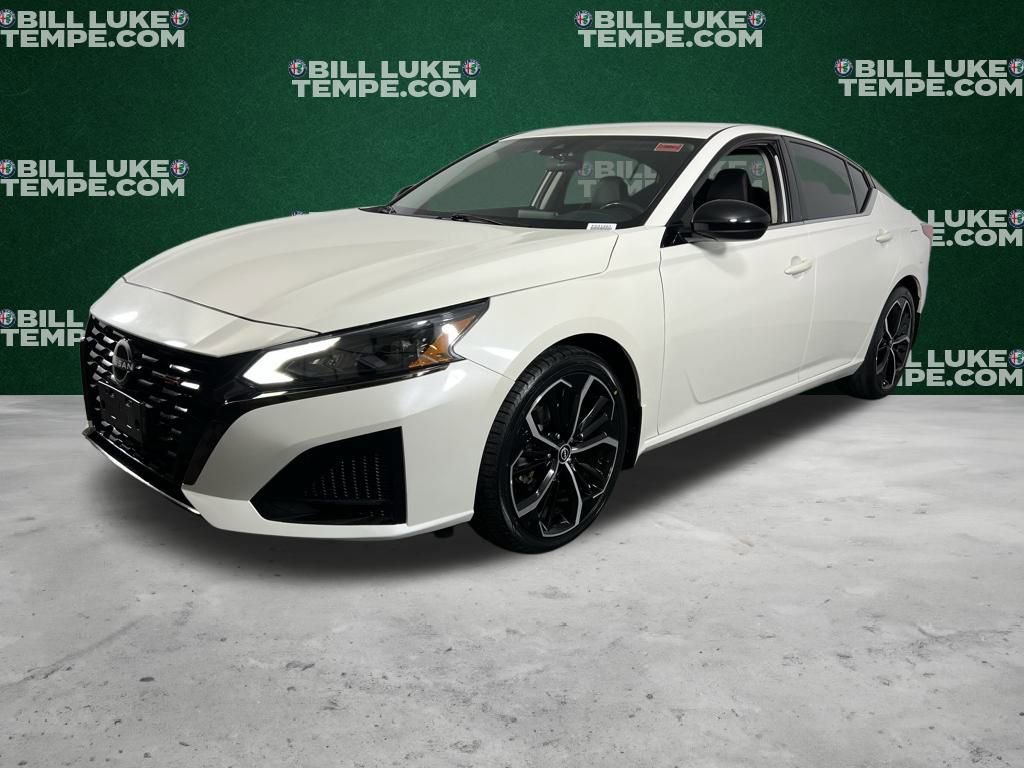 Used 2023 Nissan Altima 2.5 SR image 9