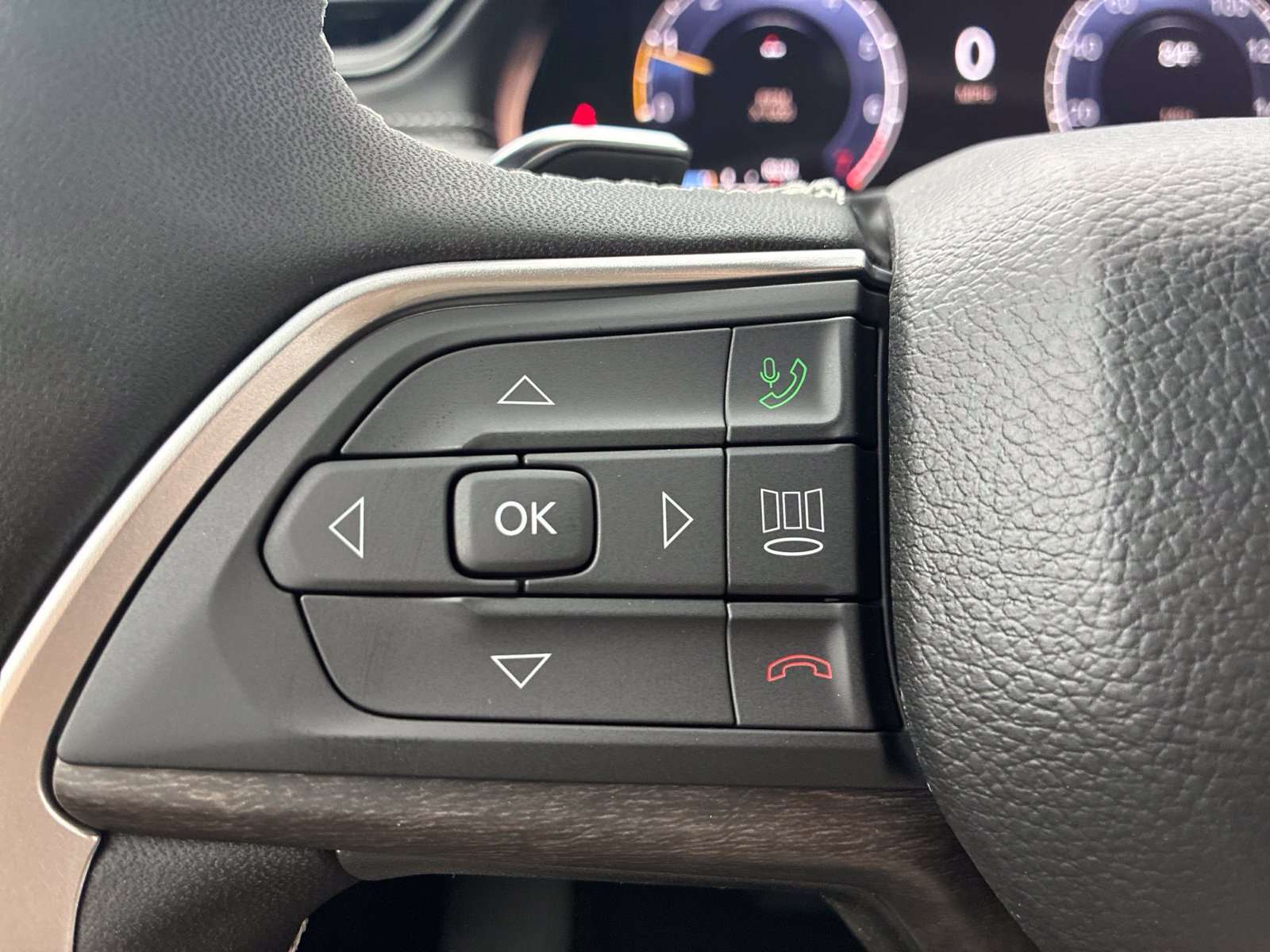New 2027 Jeep Grand Cherokee Limited AWD/4WD image 14