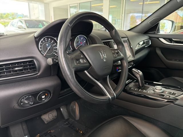 Certified 2022 Maserati Levante GT AWD/4WD image 12
