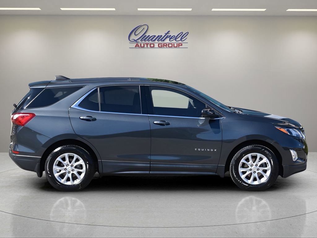 Used 2020 Chevrolet Equinox LT w/ Driver Convenience Package image 3