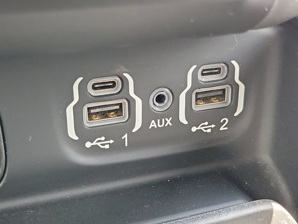 Used 2022 RAM 1500 Big Horn RWD image 34