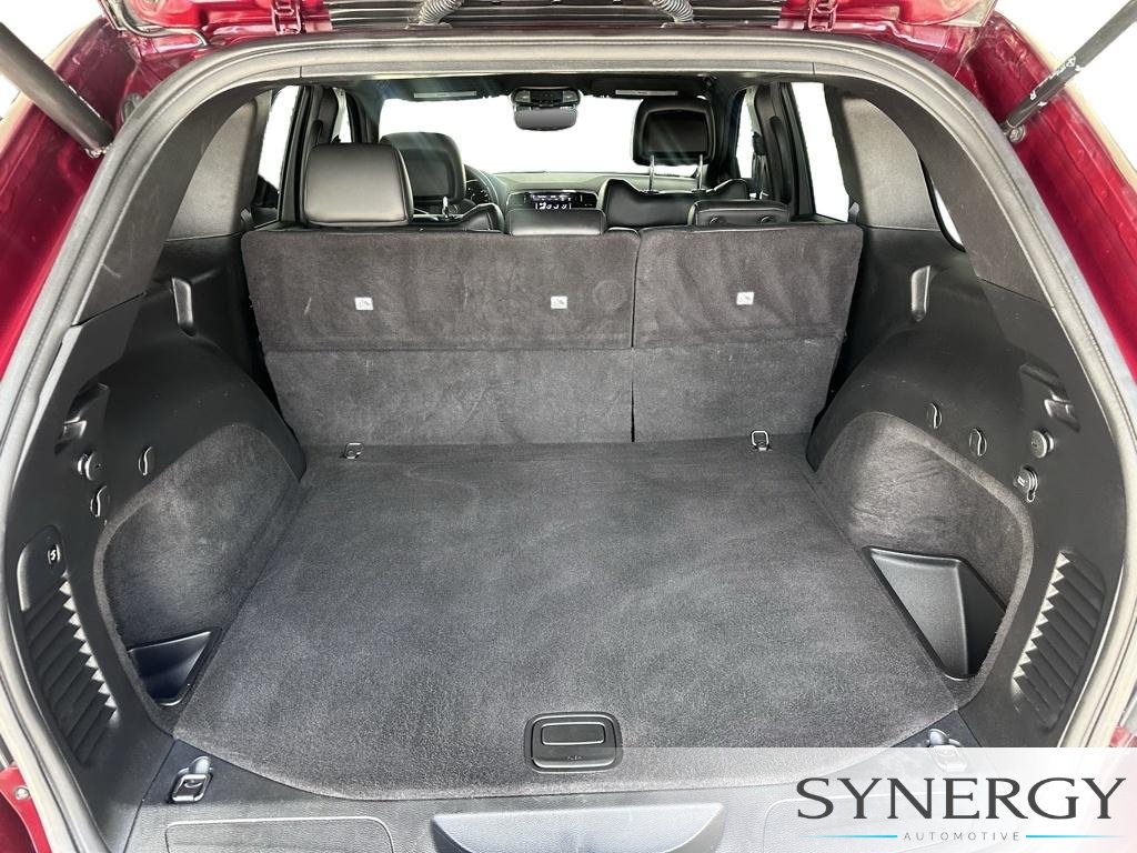 Used 2020 Jeep Grand Cherokee Altitude RWD image 8