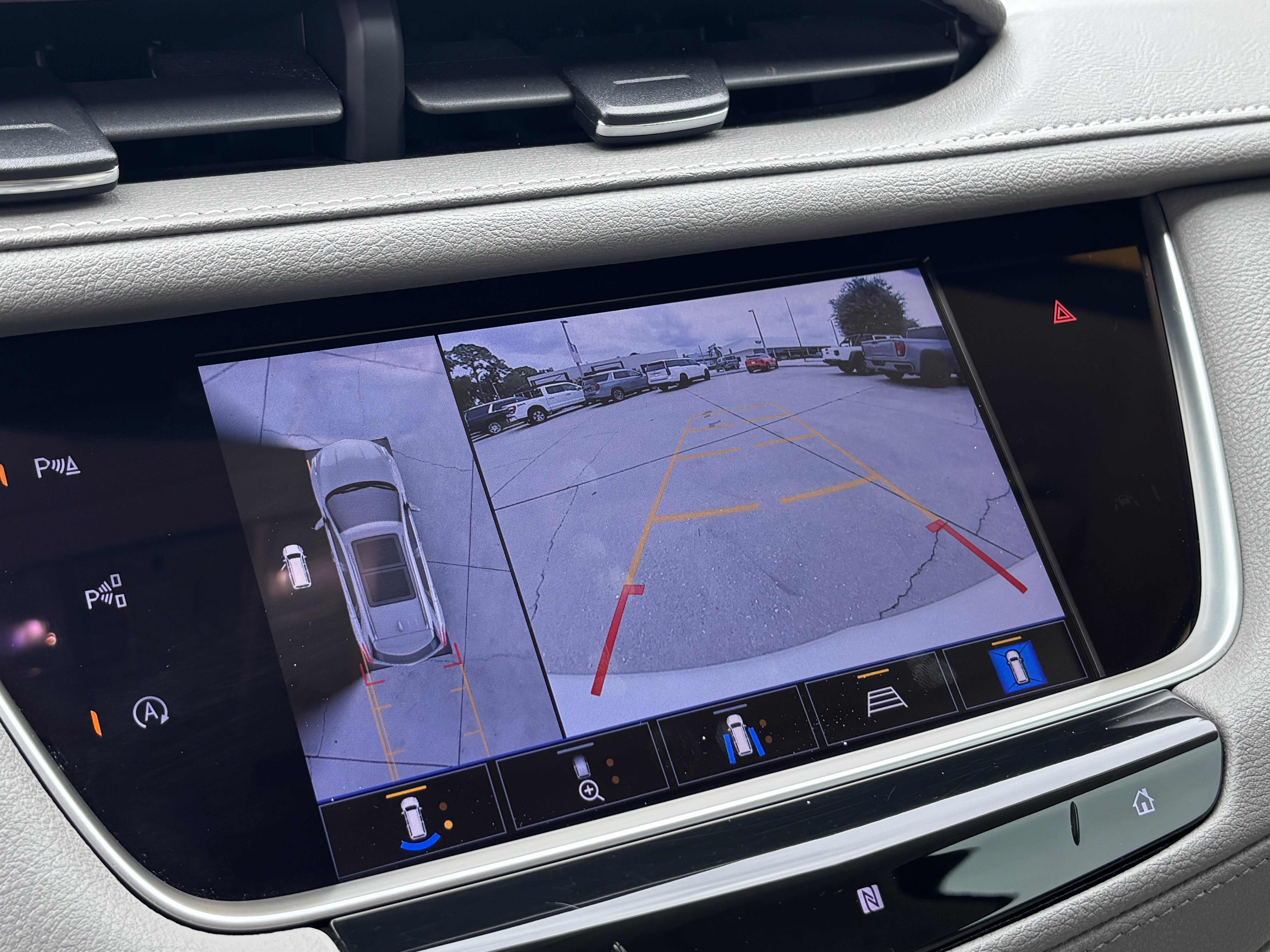 Used 2021 Cadillac XT5 Premium Luxury FWD image 25