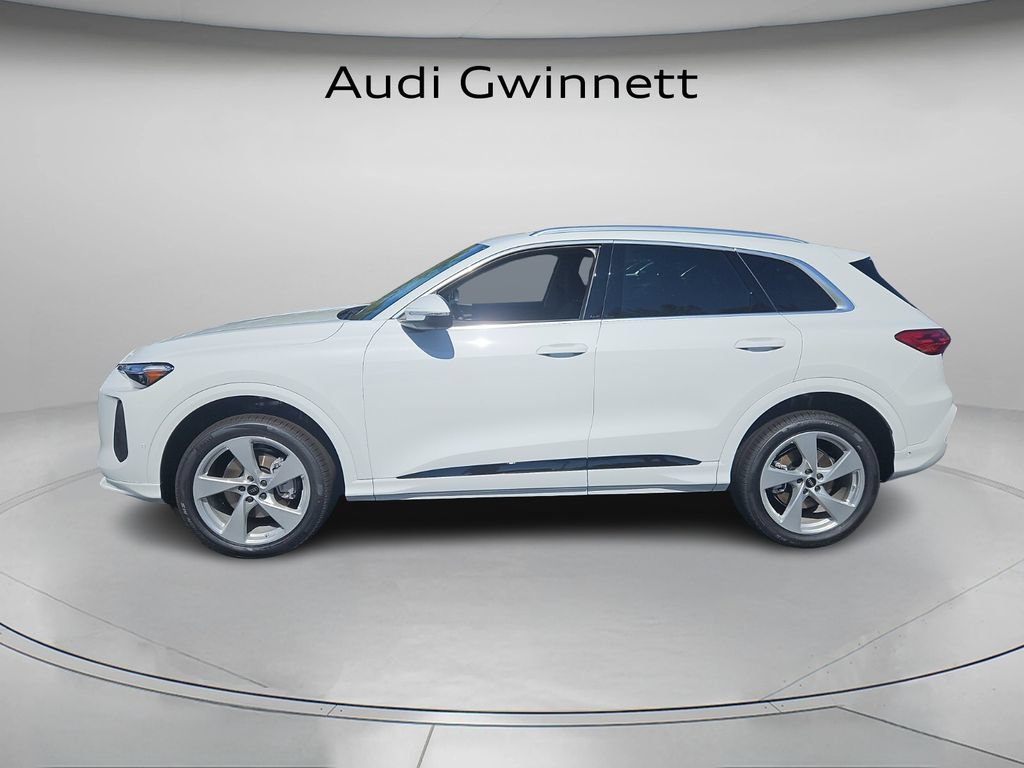 Certified 2025 Audi Q5 Premium Plus AWD/4WD image 2