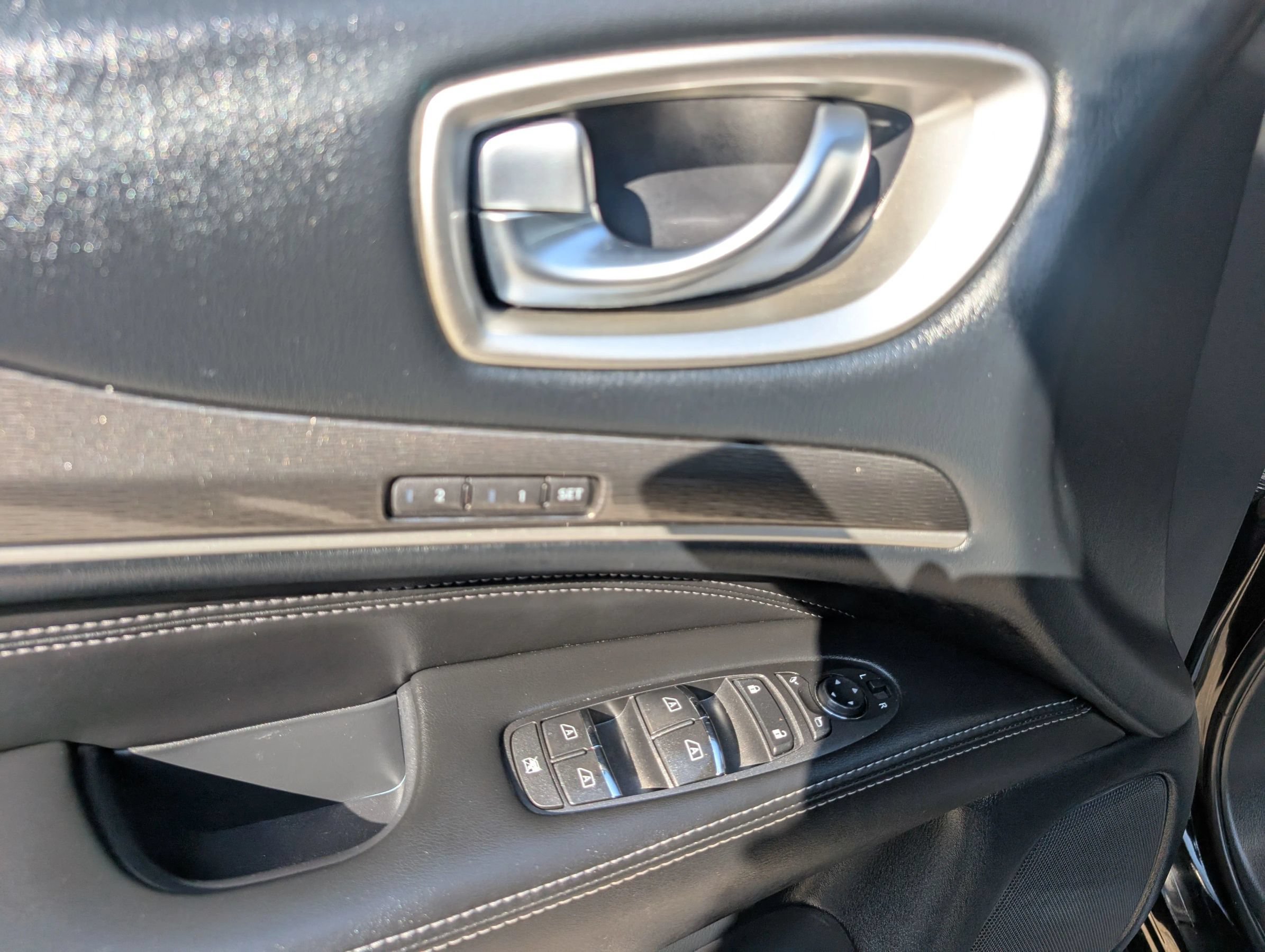 Used 2018 INFINITI QX60 Luxe w/ Premium Plus Package AWD/4WD image 21