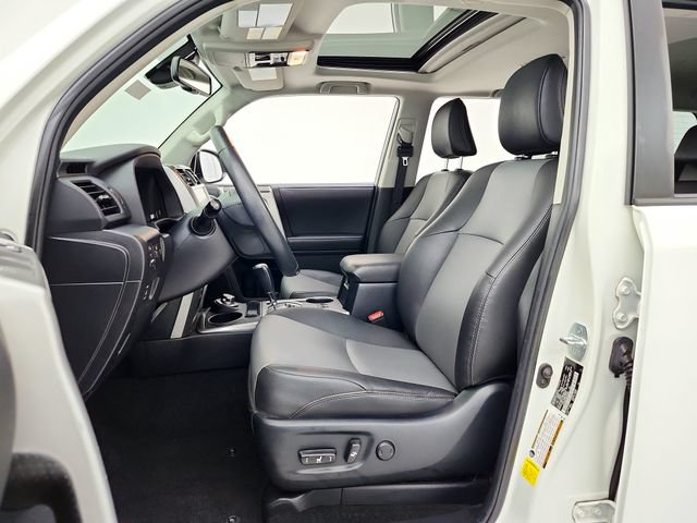 Used 2021 Toyota 4Runner SR5 Premium w/ Moonroof Package AWD/4WD image 17