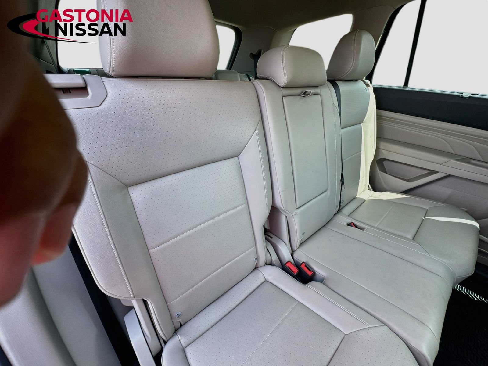 Used 2023 Volkswagen Atlas SE w/ Panoramic Sunroof Package FWD image 36
