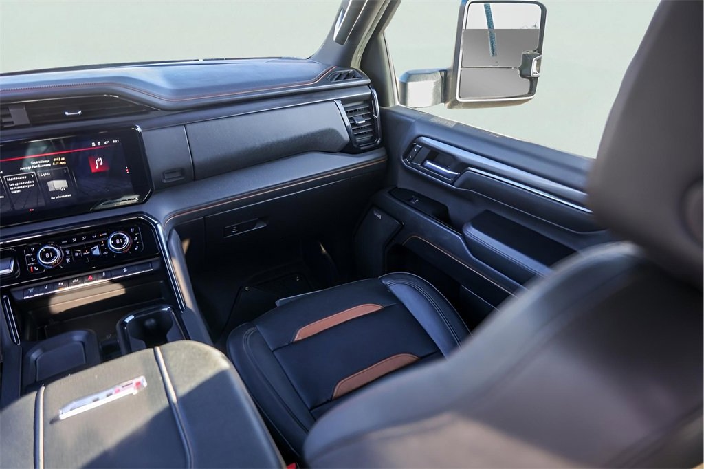 Used 2024 GMC Sierra 3500 AT4 w/ AT4 Premium Plus Package image 30