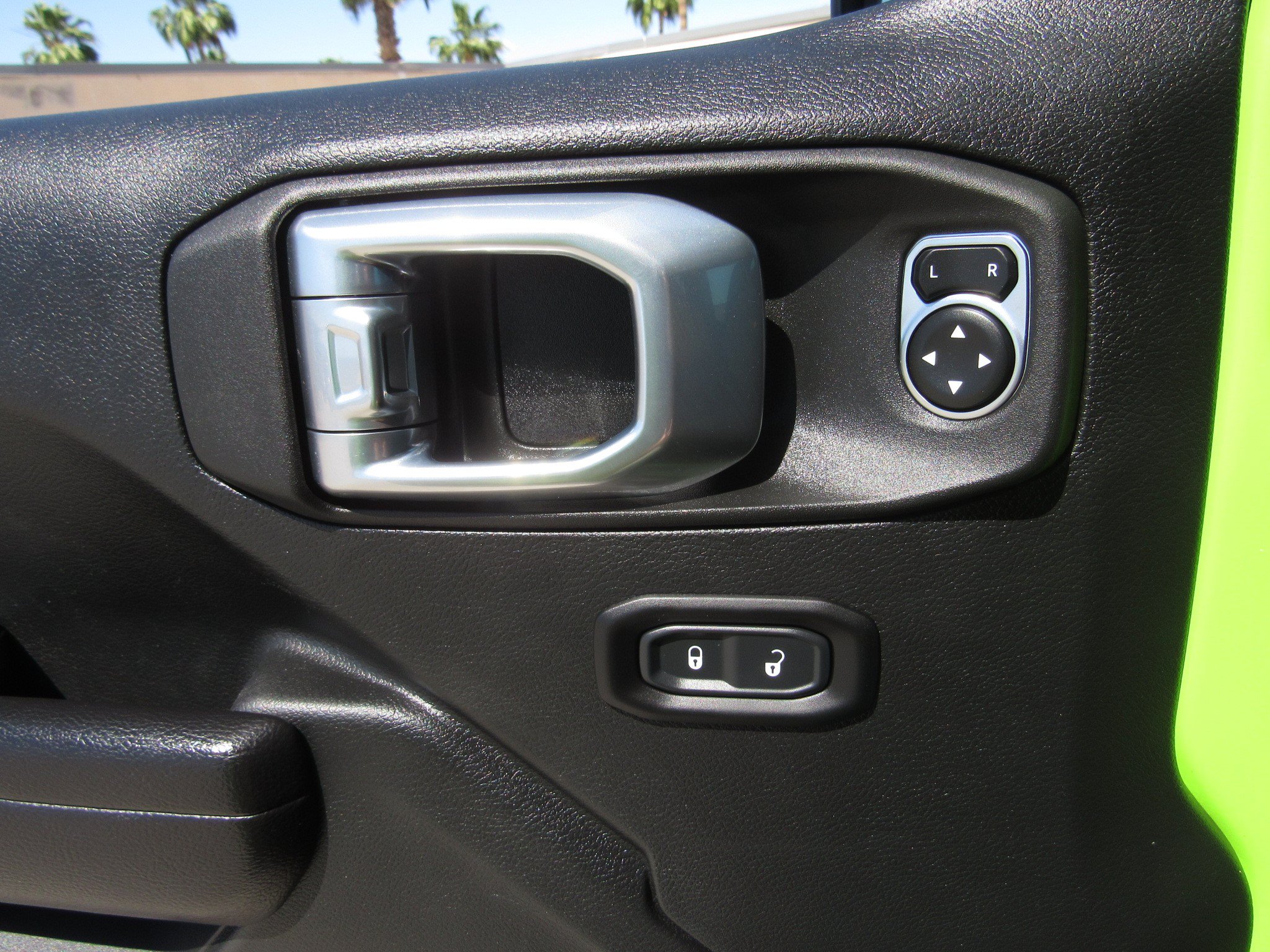 Used 2021 Jeep Gladiator Mojave AWD/4WD image 23