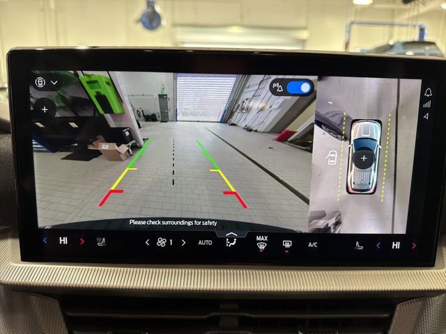 Used 2025 Ford Explorer ST-Line w/ Premium Package image 17