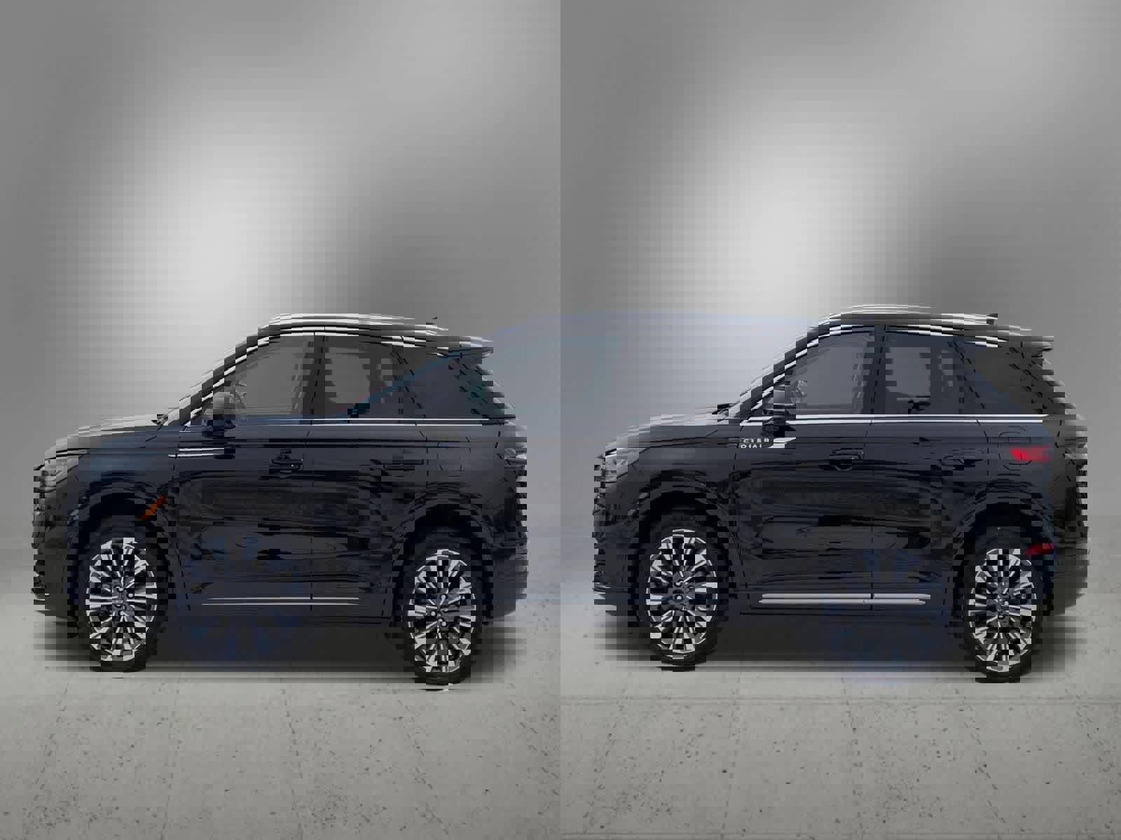 Used 2021 Lincoln Corsair Reserve w/ Equipment Group 201A image 3