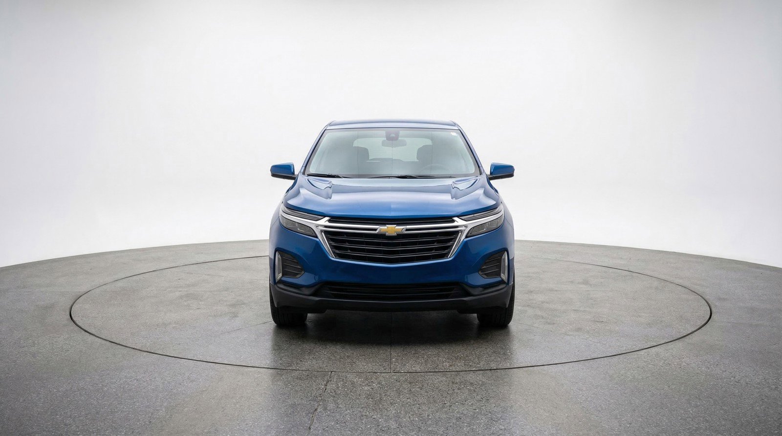 Used 2025 Chevrolet Equinox LT FWD image 2