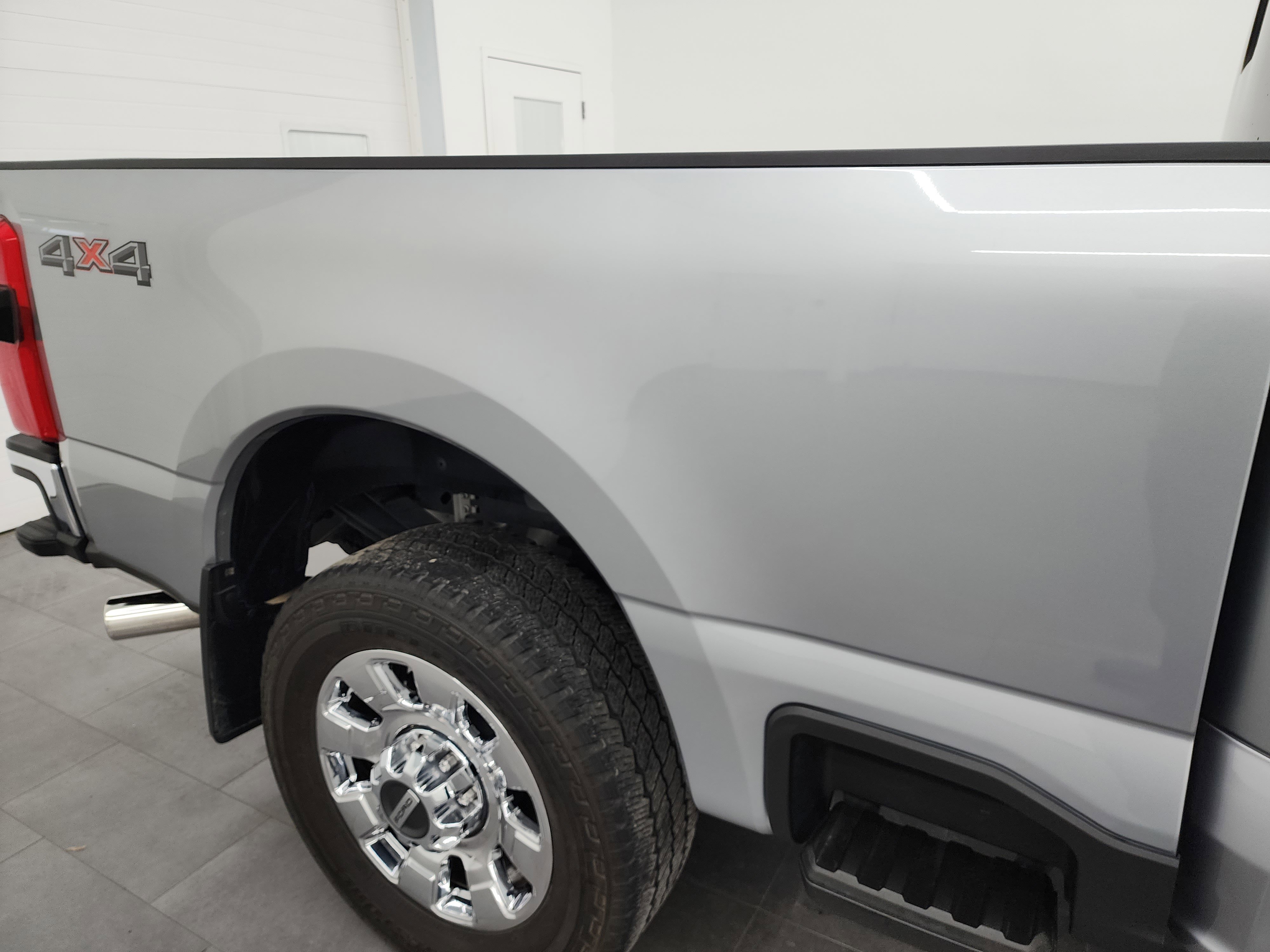 Used 2024 Ford F250 Lariat w/ Chrome Package image 28