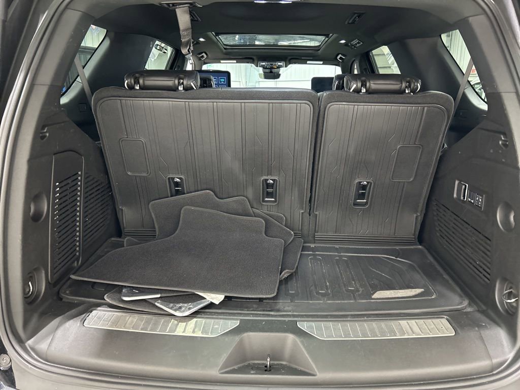 Used 2025 GMC Yukon AT4 Ultimate image 35