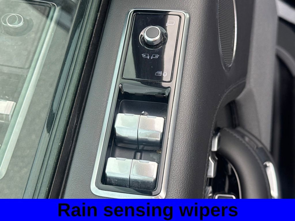 Used 2020 Land Rover Range Rover HSE image 29