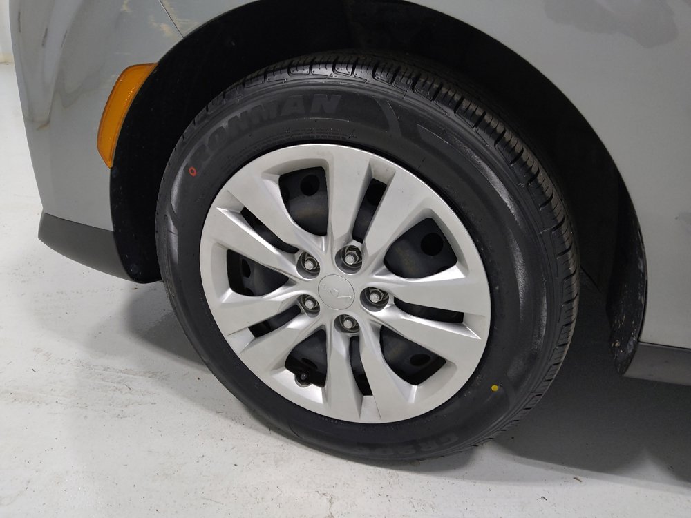 Used 2022 Kia Soul LX image 31