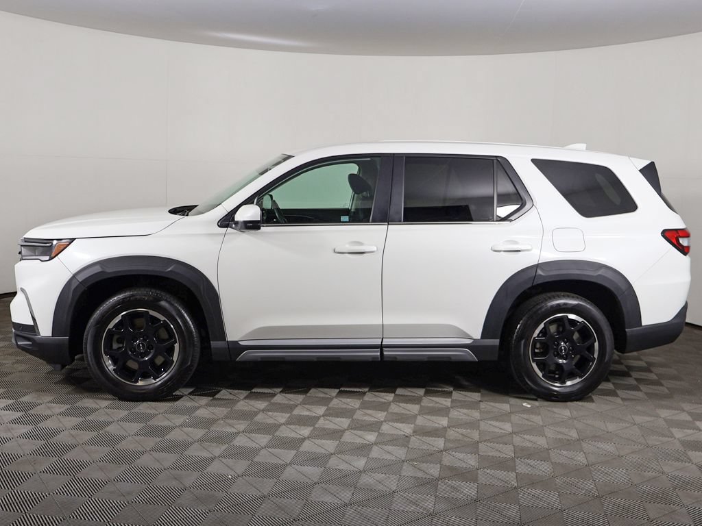 Used 2025 Honda Pilot EX-L image 17