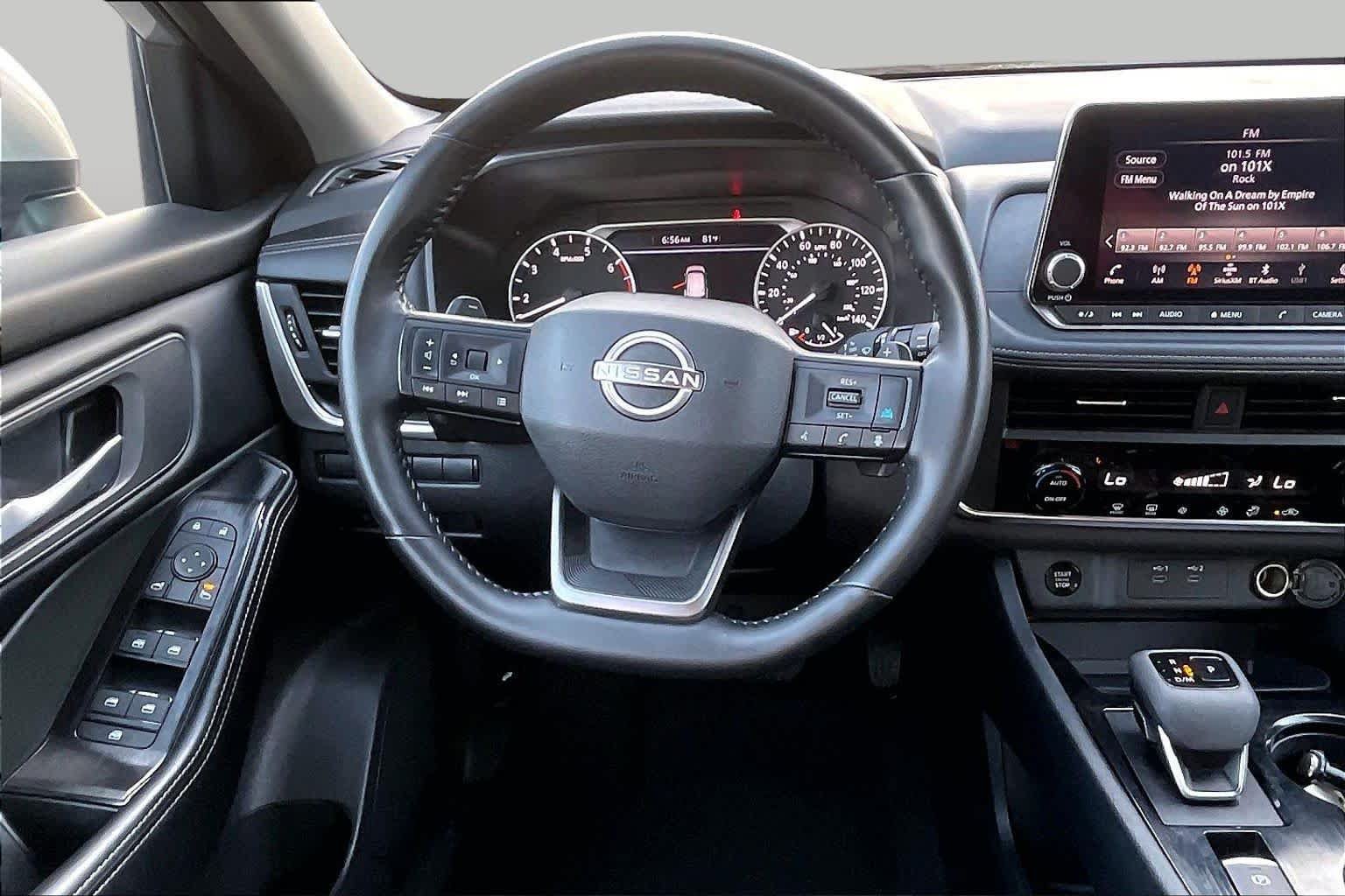 Used 2025 Nissan Rogue SV AWD/4WD image 6