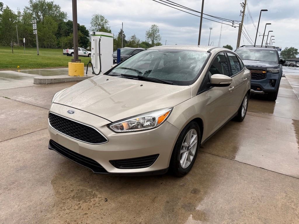 Certified 2017 Ford Focus SE FWD image 5
