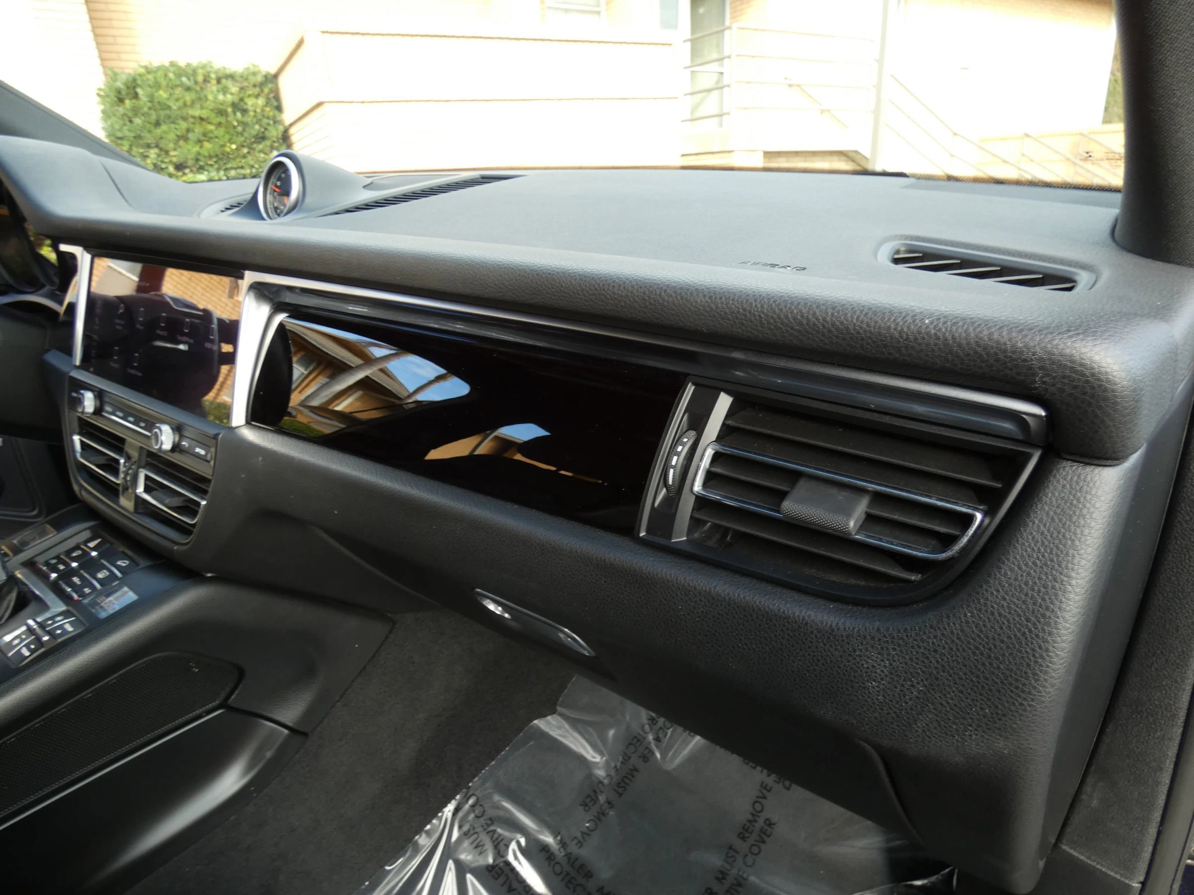 Used 2019 Porsche Macan image 34