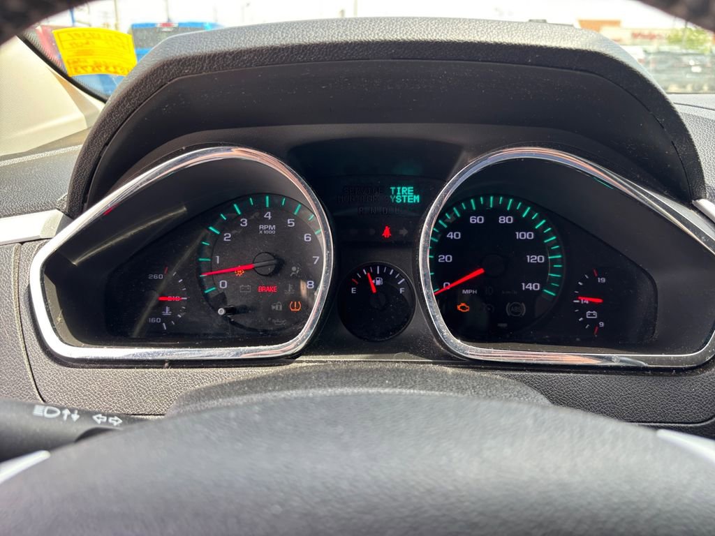 Used 2010 Chevrolet Traverse LT FWD image 17