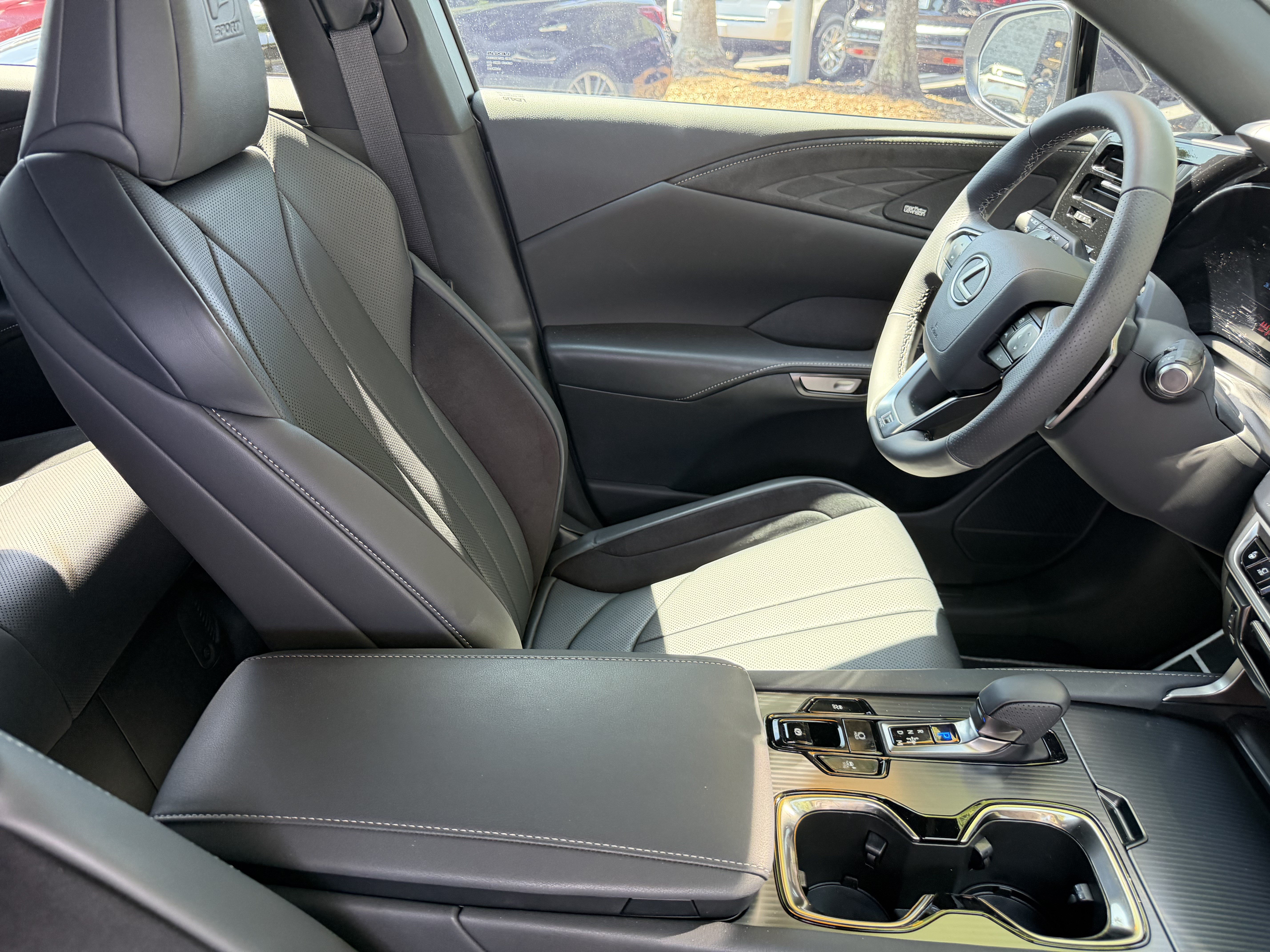 Used 2026 Lexus RX 500h F Sport w/ Appearance Package AWD/4WD image 52