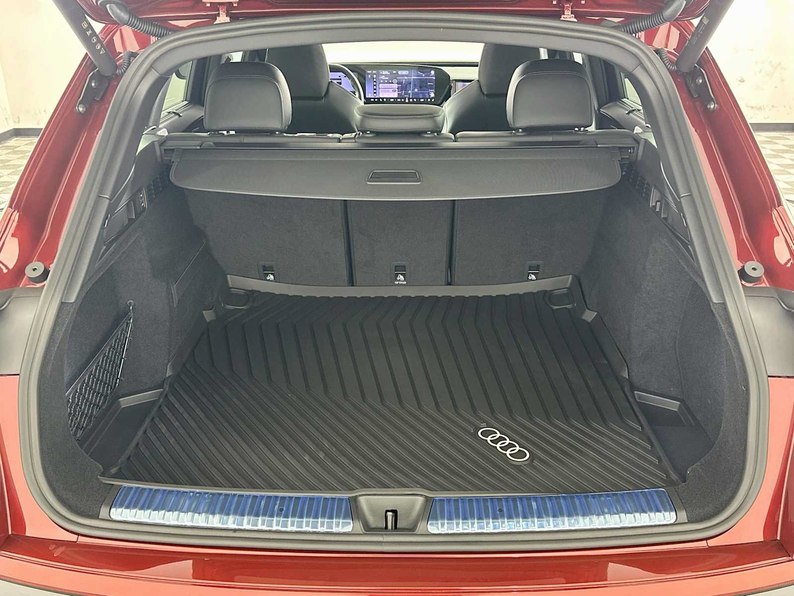 New 2026 Audi SQ5 Prestige AWD/4WD image 24