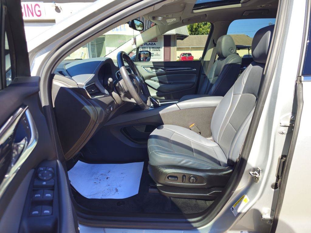 Used 2021 Buick Enclave Essence w/ Sound and Sites Package AWD/4WD image 16