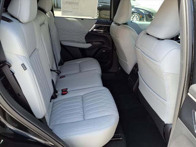 New 2026 Mitsubishi Outlander SEL image 10