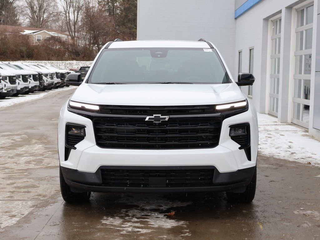 New 2026 Chevrolet Traverse LT w/ Midnight/Sport Edition image 5