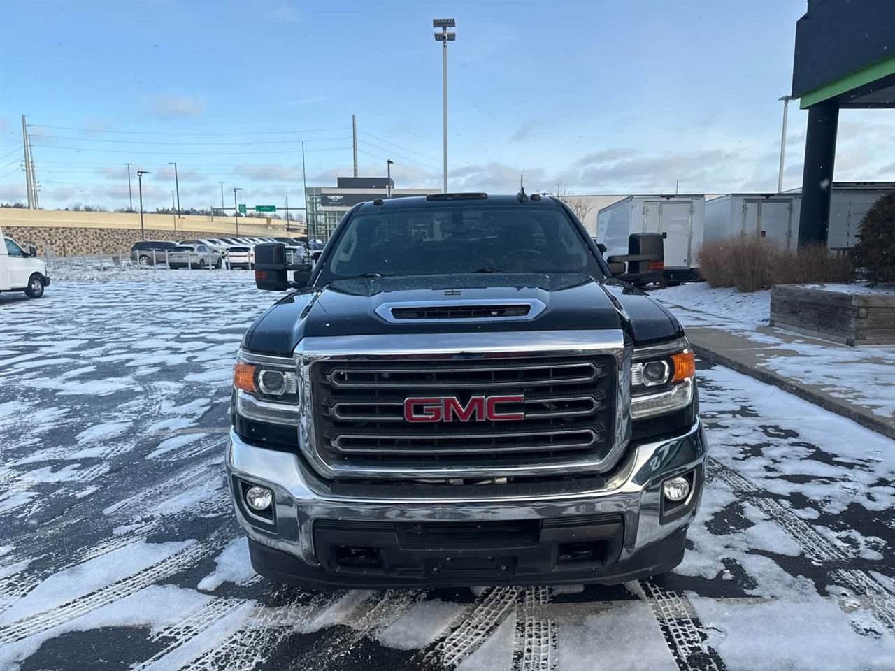 Used 2017 GMC Sierra 3500 SLE w/ SLE Preferred Package image 3