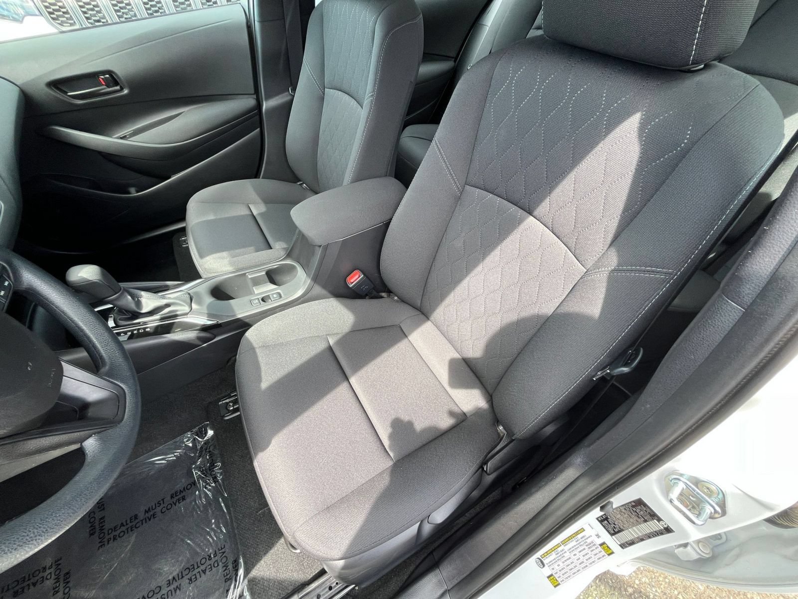 Used 2025 Toyota Corolla LE FWD image 36