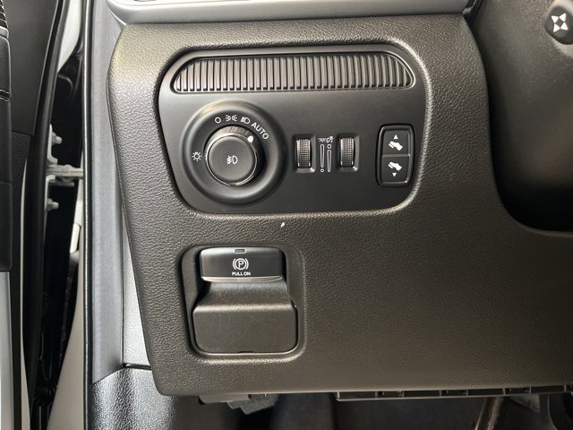 Used 2023 Jeep Wagoneer L Series II image 16