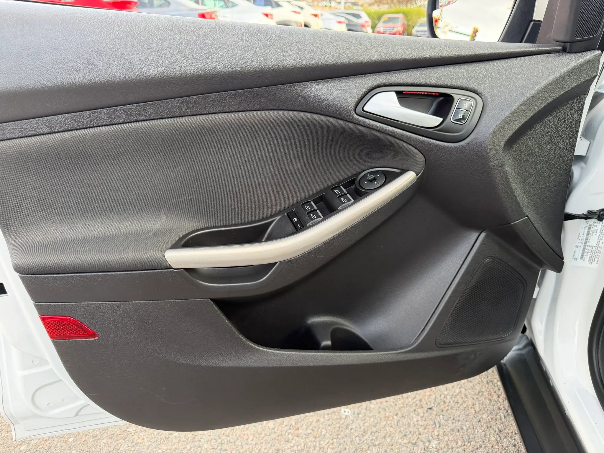 Used 2015 Ford Focus Titanium w/ Titanium Cold Weather Package image 13