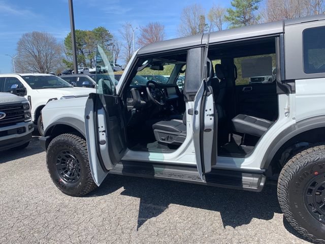 New 2026 Ford Bronco Outer Banks w/ Sasquatch Package AWD/4WD image 18