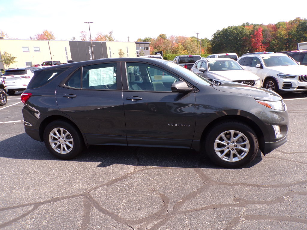 Used 2021 Chevrolet Equinox LS AWD/4WD image 4