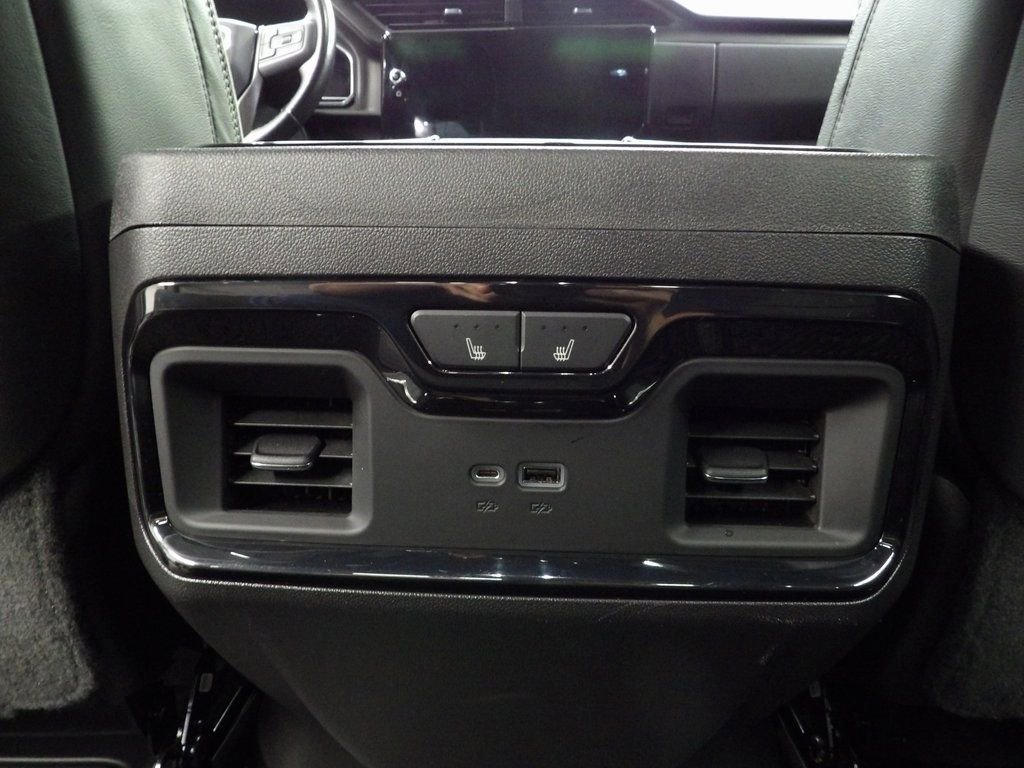 Used 2022 GMC Sierra 1500 AT4X image 11