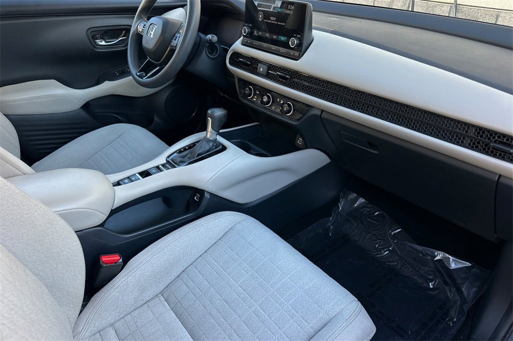 Certified 2023 Honda HR-V LX image 17