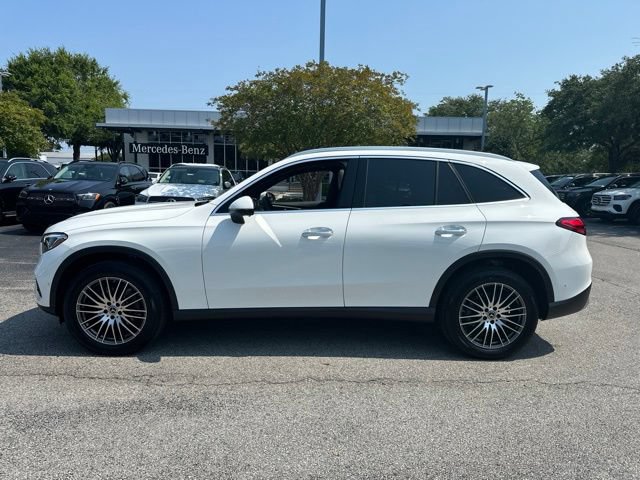 Used 2026 Mercedes-Benz GLC 300 4MATIC image 3