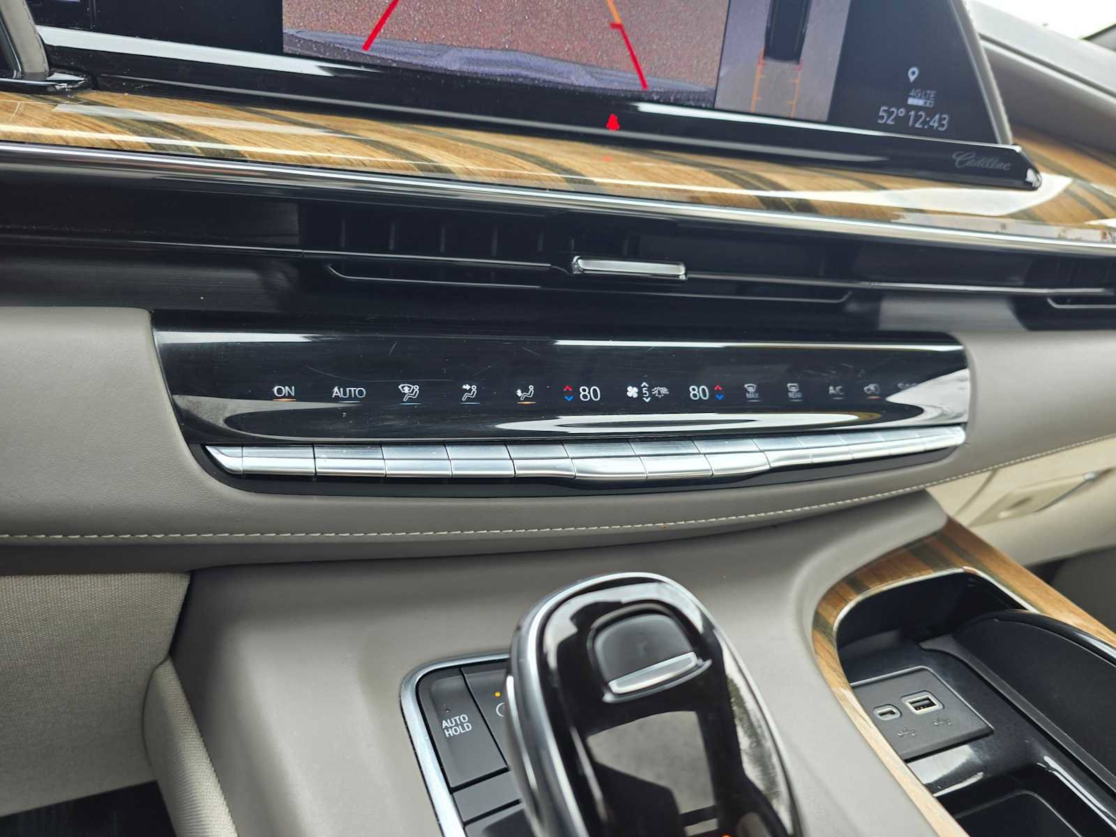 Used 2021 Cadillac Escalade Premium Luxury Platinum image 33