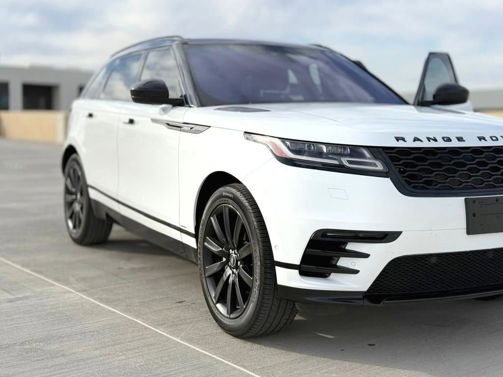 Used 2018 Land Rover Range Rover Velar R-Dynamic SE AWD/4WD image 17
