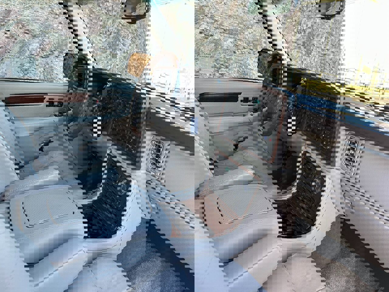 Used 2002 Cadillac Escalade EXT image 47