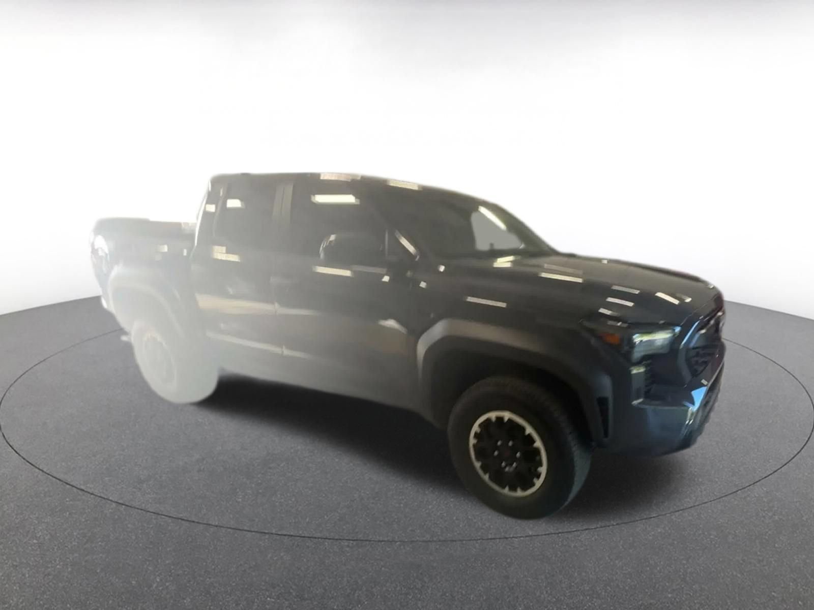 Used 2025 Toyota Tacoma TRD Off-Road AWD/4WD image 2