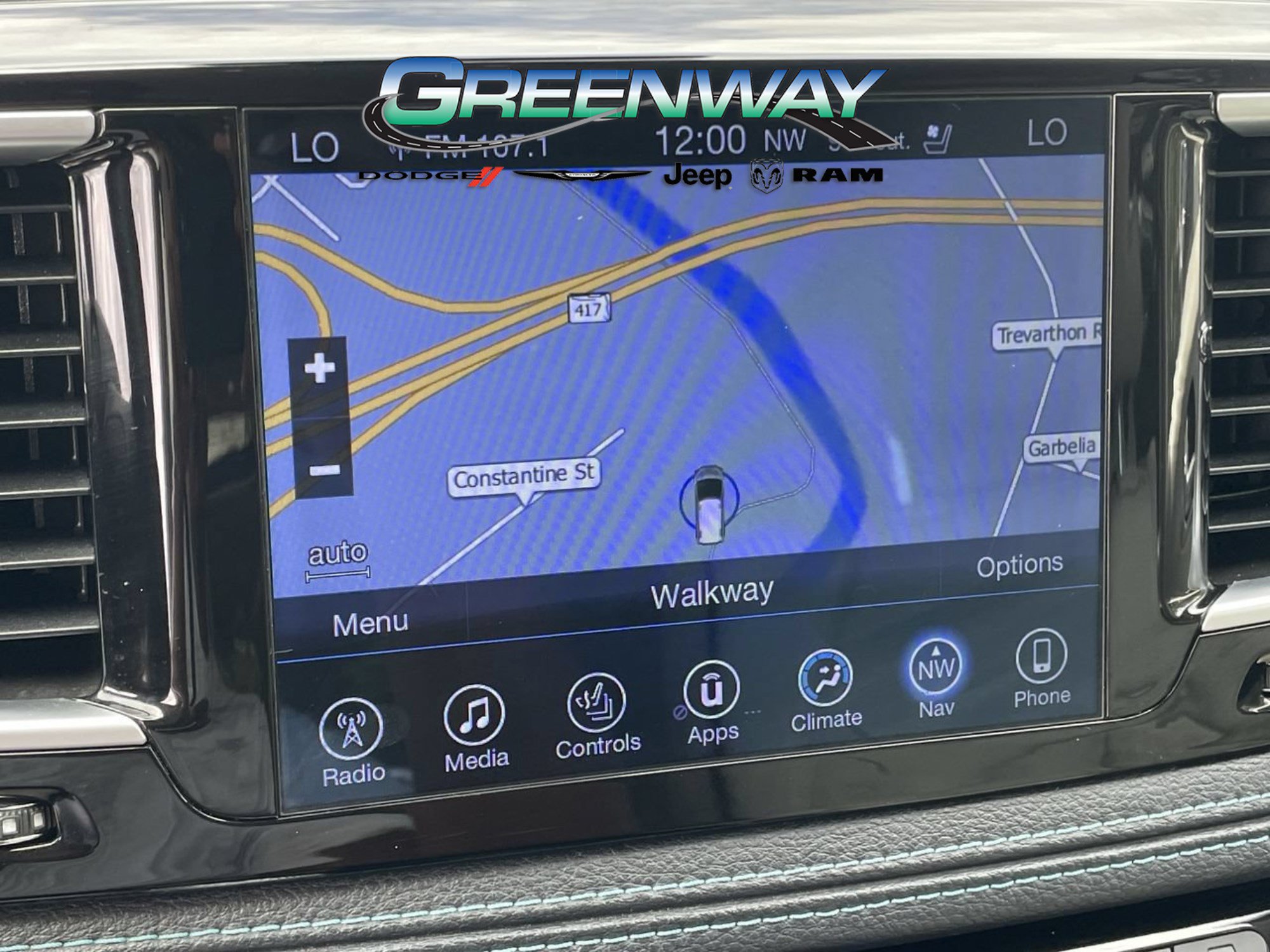 Used 2017 Chrysler Pacifica Platinum FWD image 25