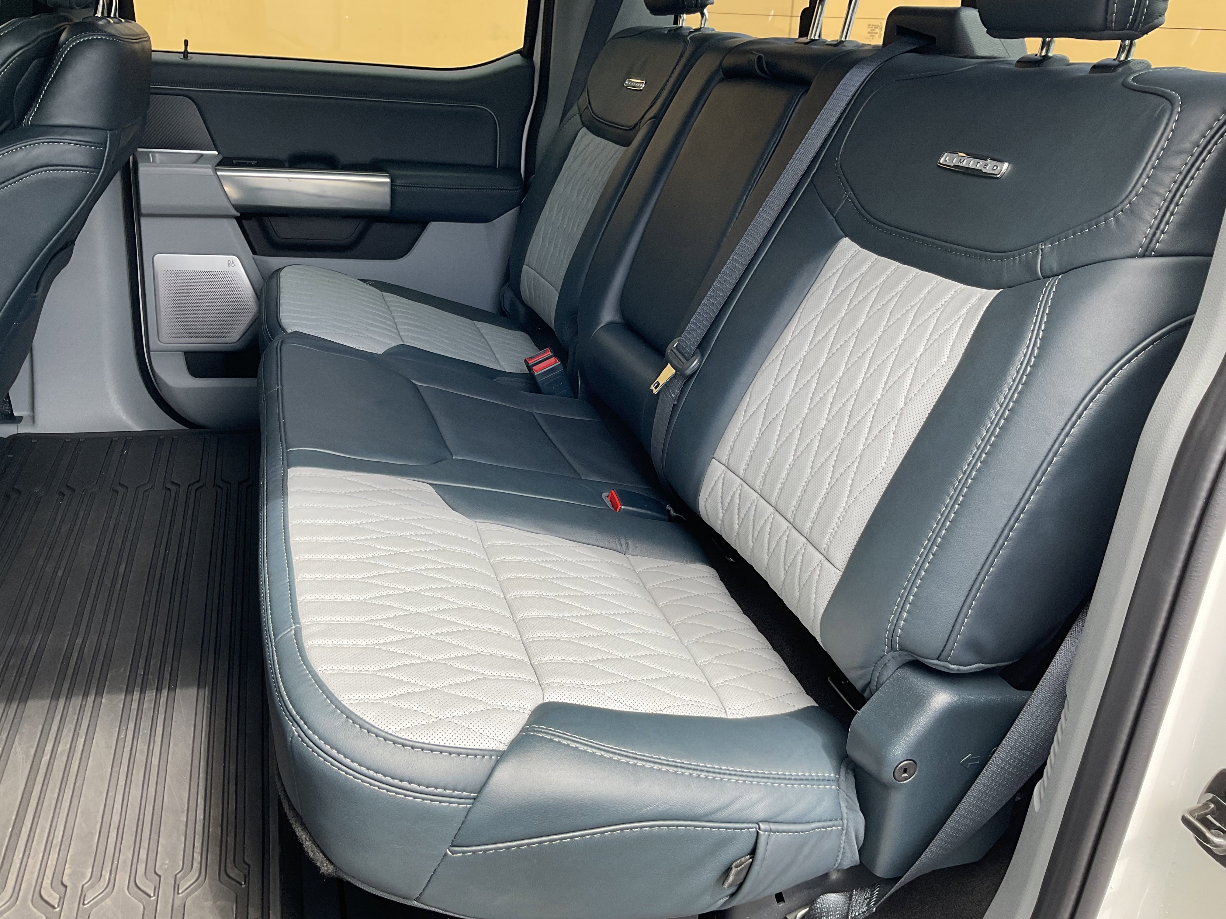 Used 2024 Ford F350 Limited image 40