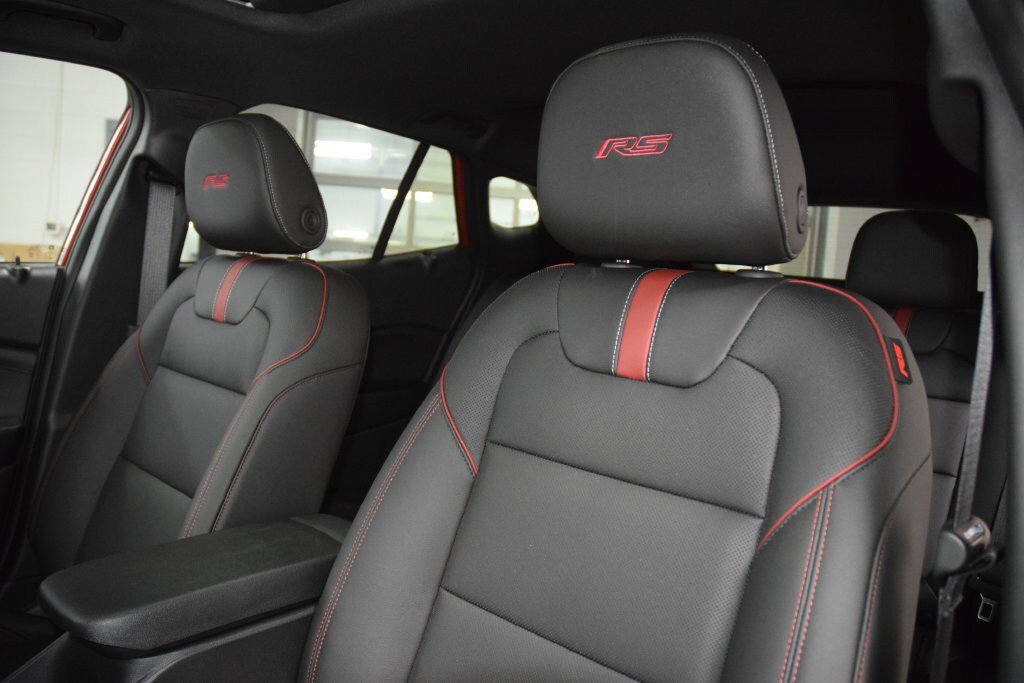 New 2026 Chevrolet Trax RS w/ Sunroof Package FWD image 41