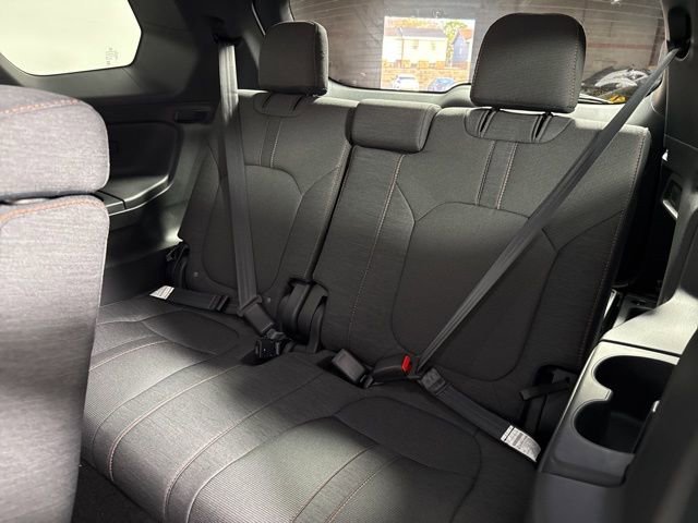 New 2026 Honda Pilot Sport image 18