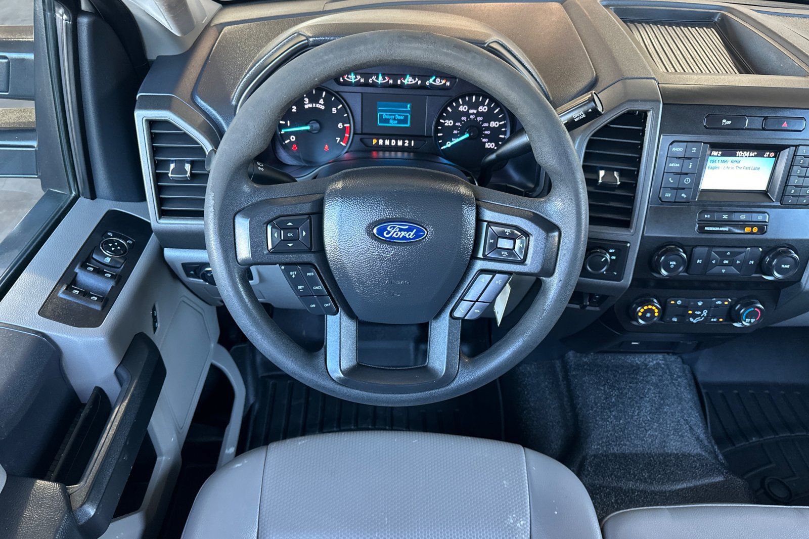 Used 2022 Ford F250 XL w/ Power Equipment Group RWD image 13
